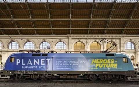 Bemutatták az első Planet Budapest 2021 mozdonyt