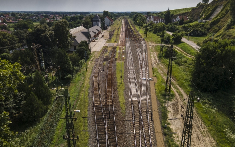 Megújult a Mezőzombor–Nyíregyháza vasútvonal 