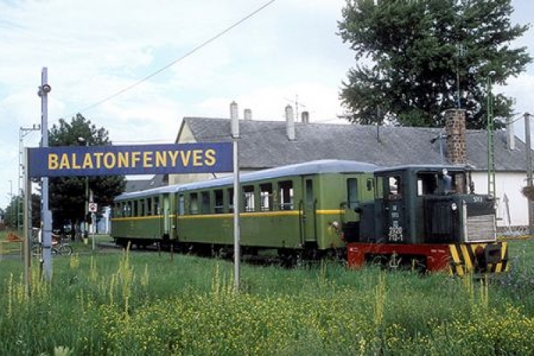 Ősszel is Balaton – díjmentes kerékpárszállítás a balatonfenyvesi kisvasúton