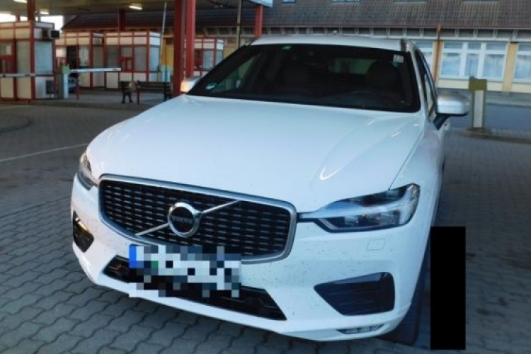 Körözött Volvo Csanádpalotánál 