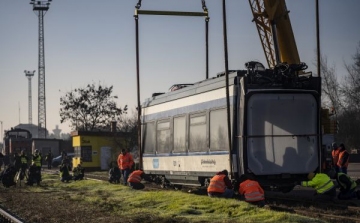 Magyarországon az első tram-train!