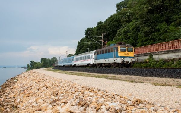 Tavalyinál jóval többen, 1,5 millióan a MÁV-START nemzetközi járatain