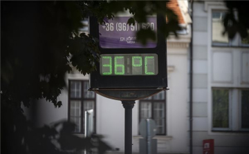 Sok napsütés mellett néhol 40 Celsius fok fölé is melegedhet a levegő a hétvégén