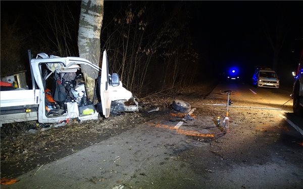 Hárman vesztették életüket egy balesetben Békésben