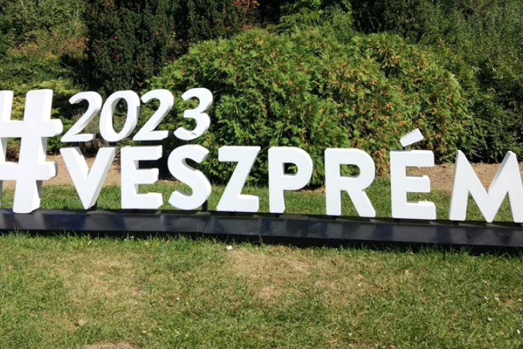 Irány Veszprém vonattal – utazzon 2023 forintért Európa Kulturális Fővárosának kiemelt programjaira!