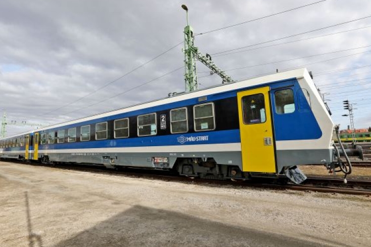 Jenbacher motorvonatokkal javul az utazásélmény két győri vonalon