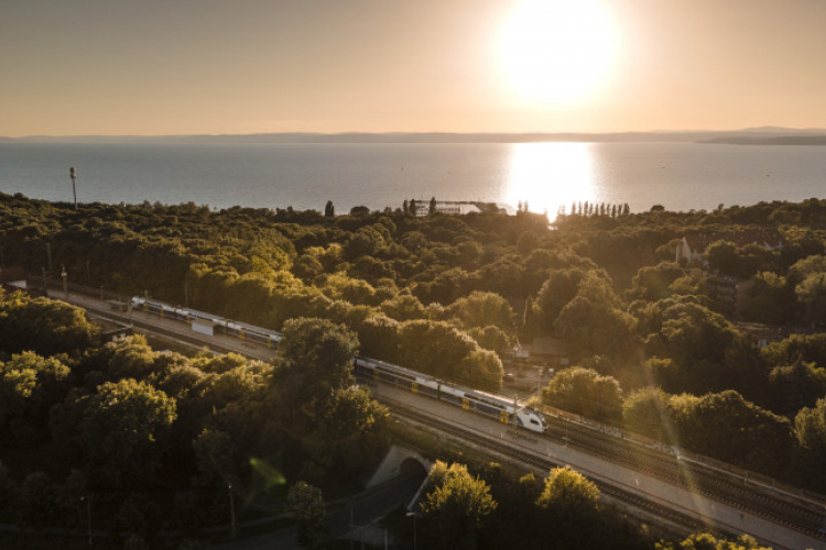 Május 15-én lép érvénybe a balatoni előszezoni menetrend